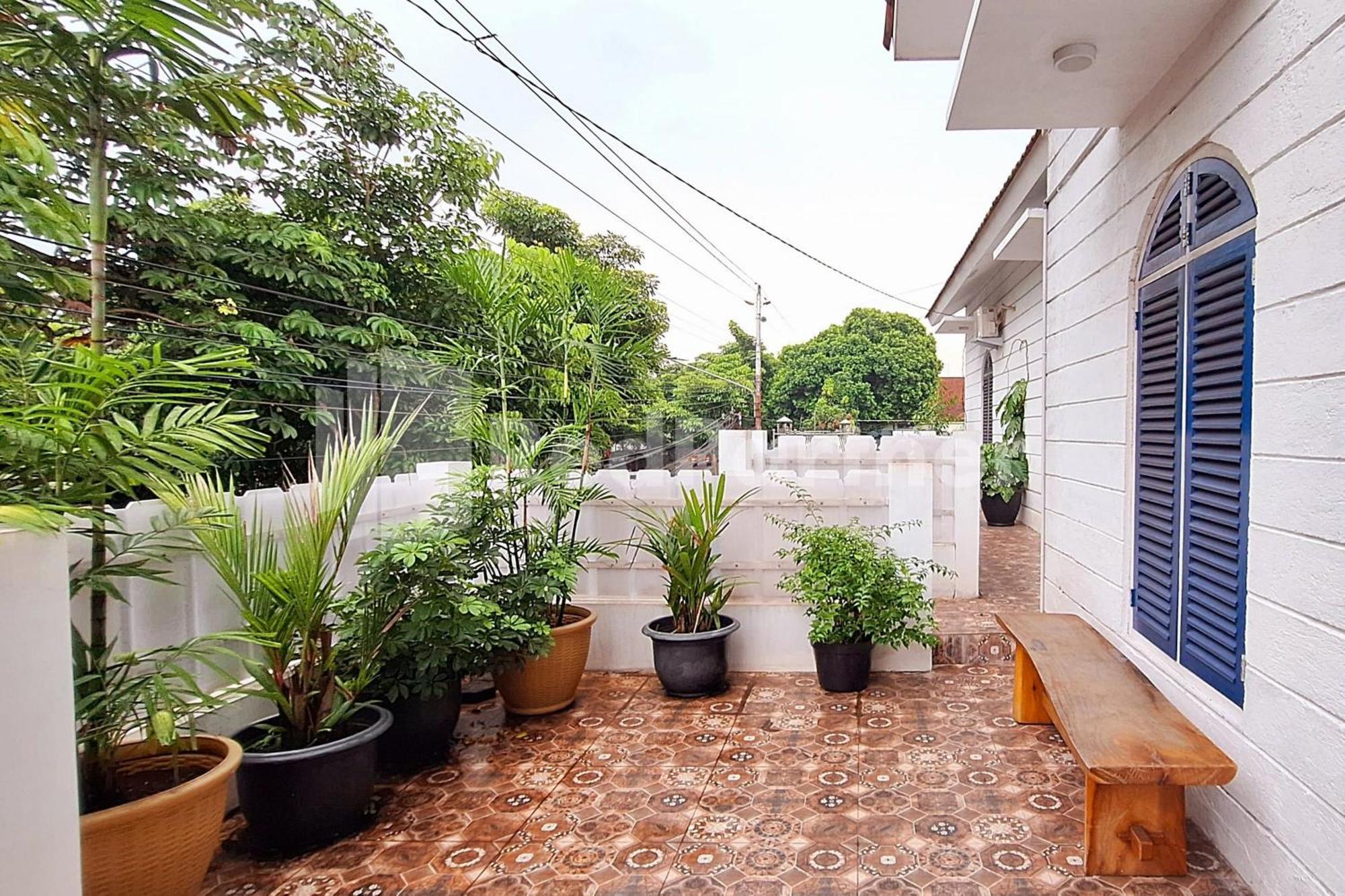 House N Coffee 55 Temanggung Redpartner酒店 外观 照片